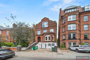 Compayne Gardens South Hampstead